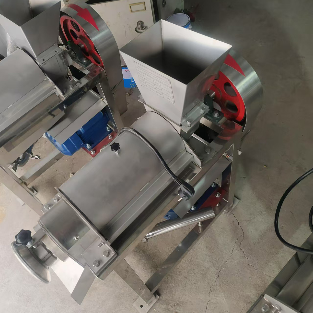 Mesin Pemeras Jus Buah Industr - Cold Press Juicer ulasan dan harga